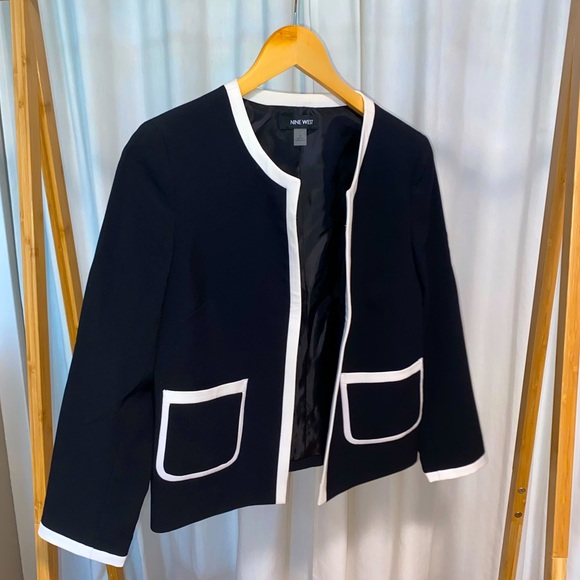 NWOT: NINE WEST - Jewel Neck Crepe Jacket - Black/White - Picture 2 of 6